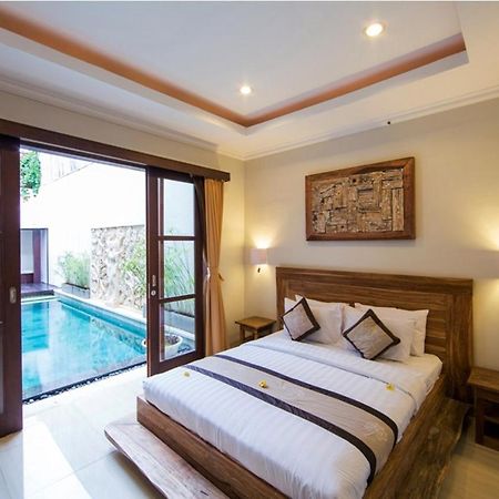 White Lotus Villas Seminyak ภายนอก รูปภาพ