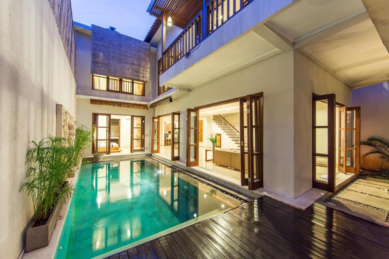 White Lotus Villas Seminyak ภายนอก รูปภาพ