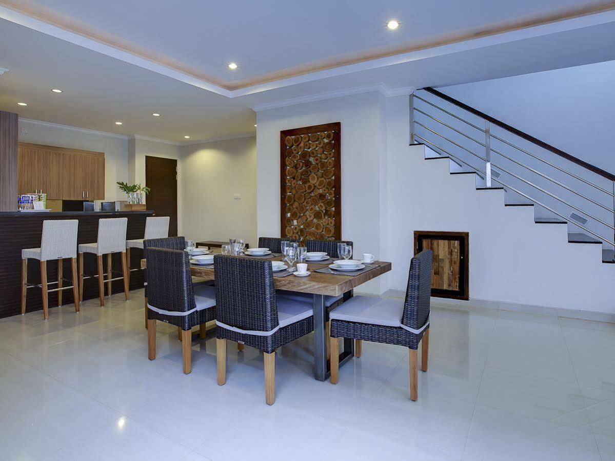 White Lotus Villas Seminyak ภายนอก รูปภาพ